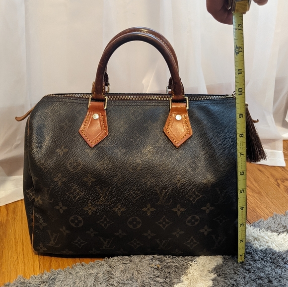 Authentic Louis Vuitton | Speedy 30 Bag | Monogram - Picture 13 of 16